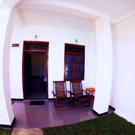 Guitar Bay Arugam Bay Exterior foto